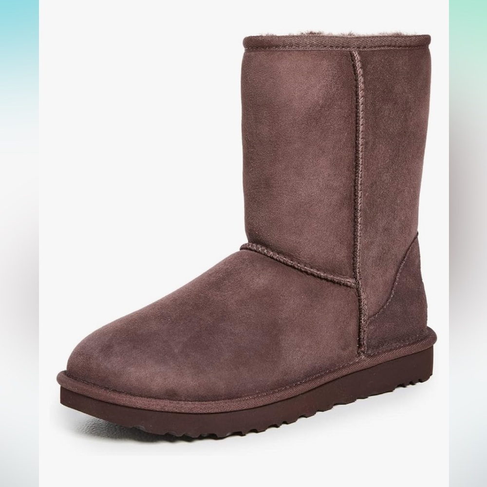UGG Women's Classic Short Boot Brown 7.5